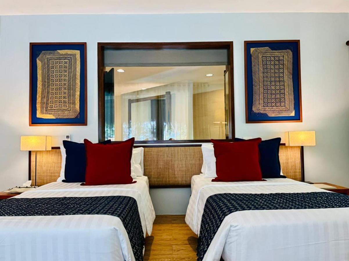 Amun Ini Beach Resort & Spa Anda  Exterior photo