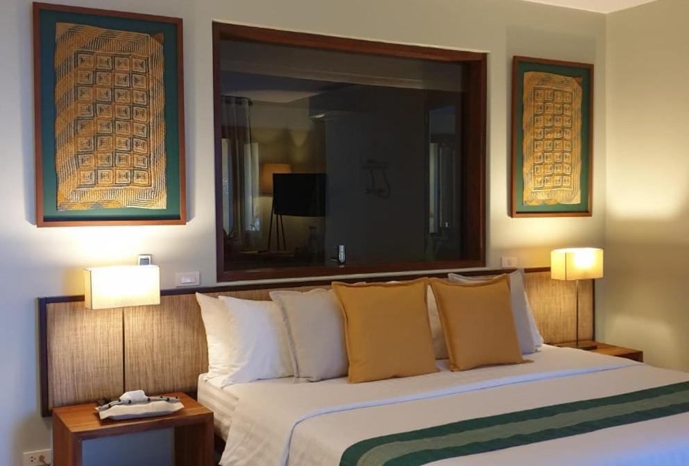 Amun Ini Beach Resort & Spa Anda  Exterior photo